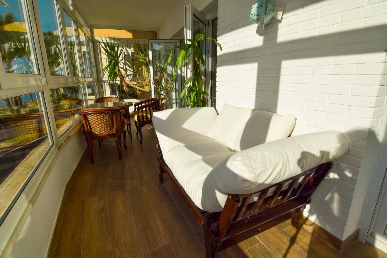 P&P Apartamentos Paseo Maritimo Pablo Ruiz Picasso Malaga Bagian luar foto