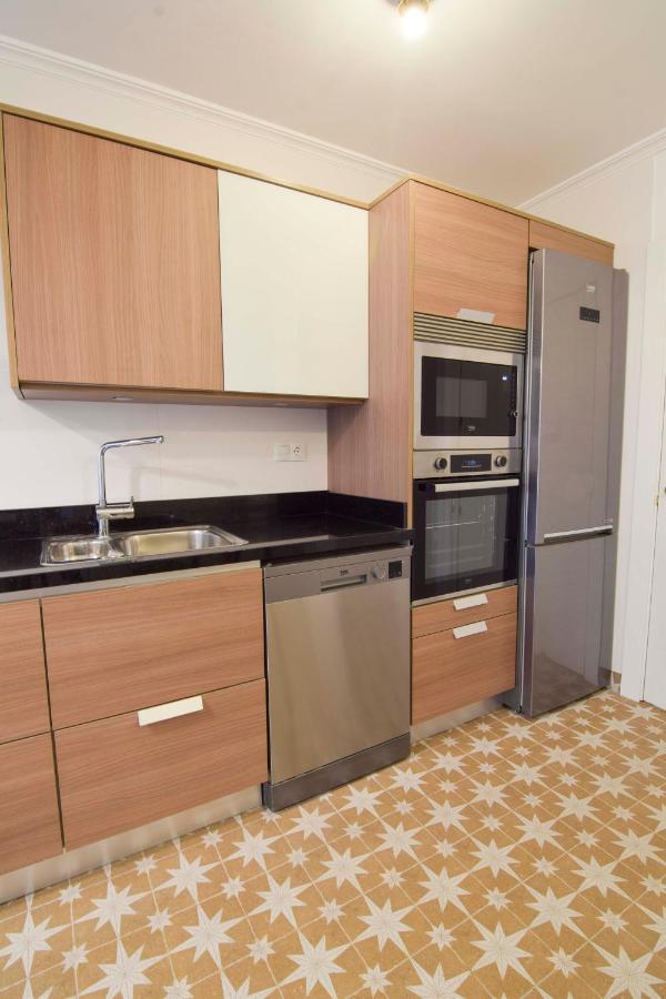 P&P Apartamentos Paseo Maritimo Pablo Ruiz Picasso Malaga Bagian luar foto