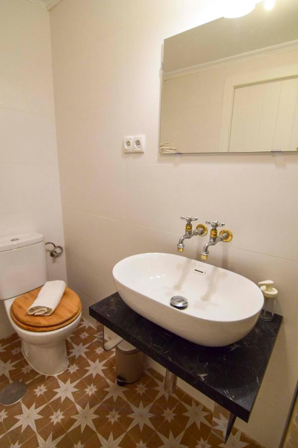 P&P Apartamentos Paseo Maritimo Pablo Ruiz Picasso Malaga Bagian luar foto