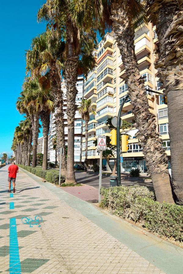 P&P Apartamentos Paseo Maritimo Pablo Ruiz Picasso Malaga Bagian luar foto